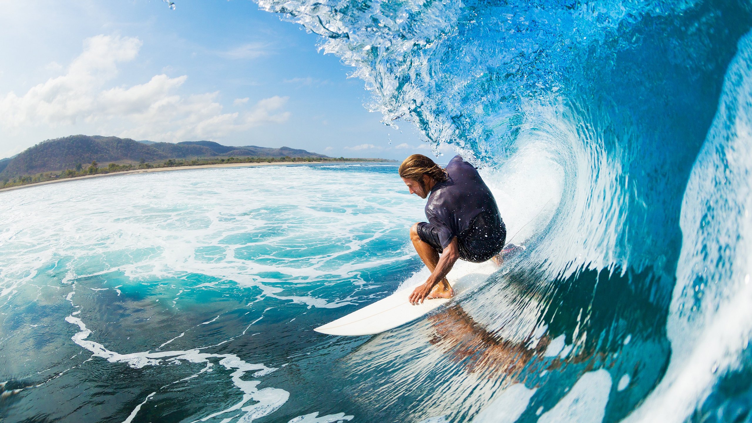 Carter 传球技巧精湛助攻多次，cross传球