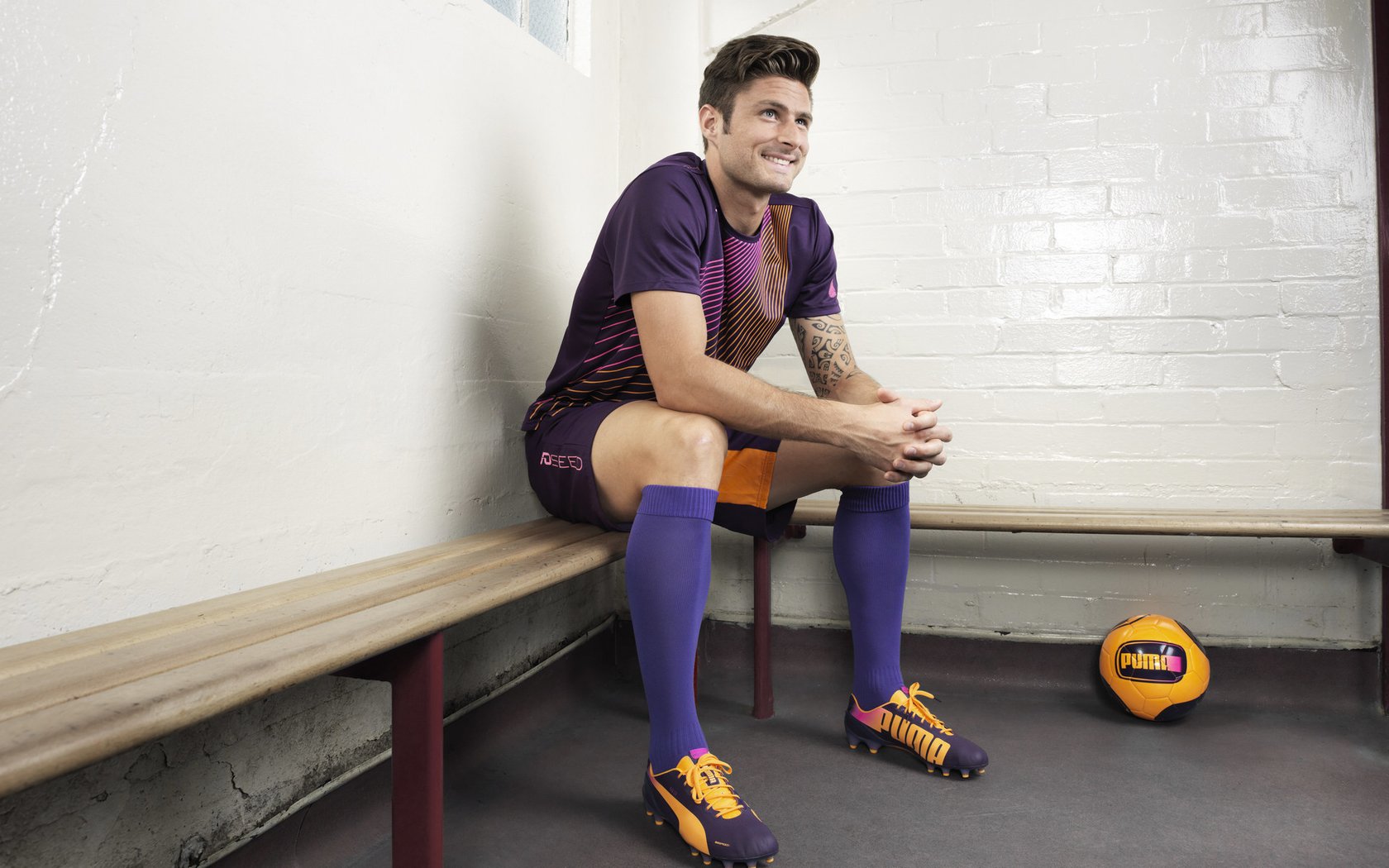 城市与俱乐部共同启动青训场地免费开放计划,城市训练营